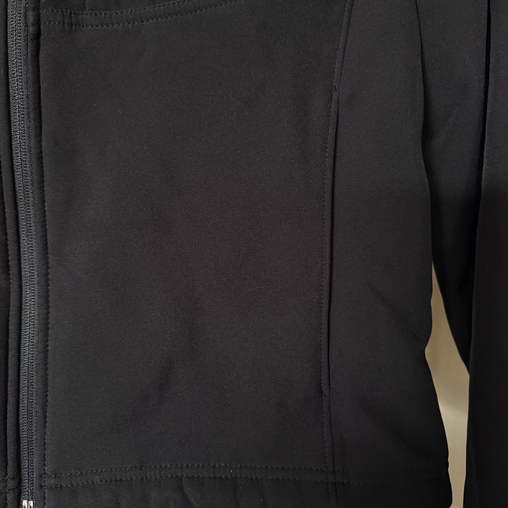 Women’s Black Medium zip Up Jacket - Picture 4 of 10